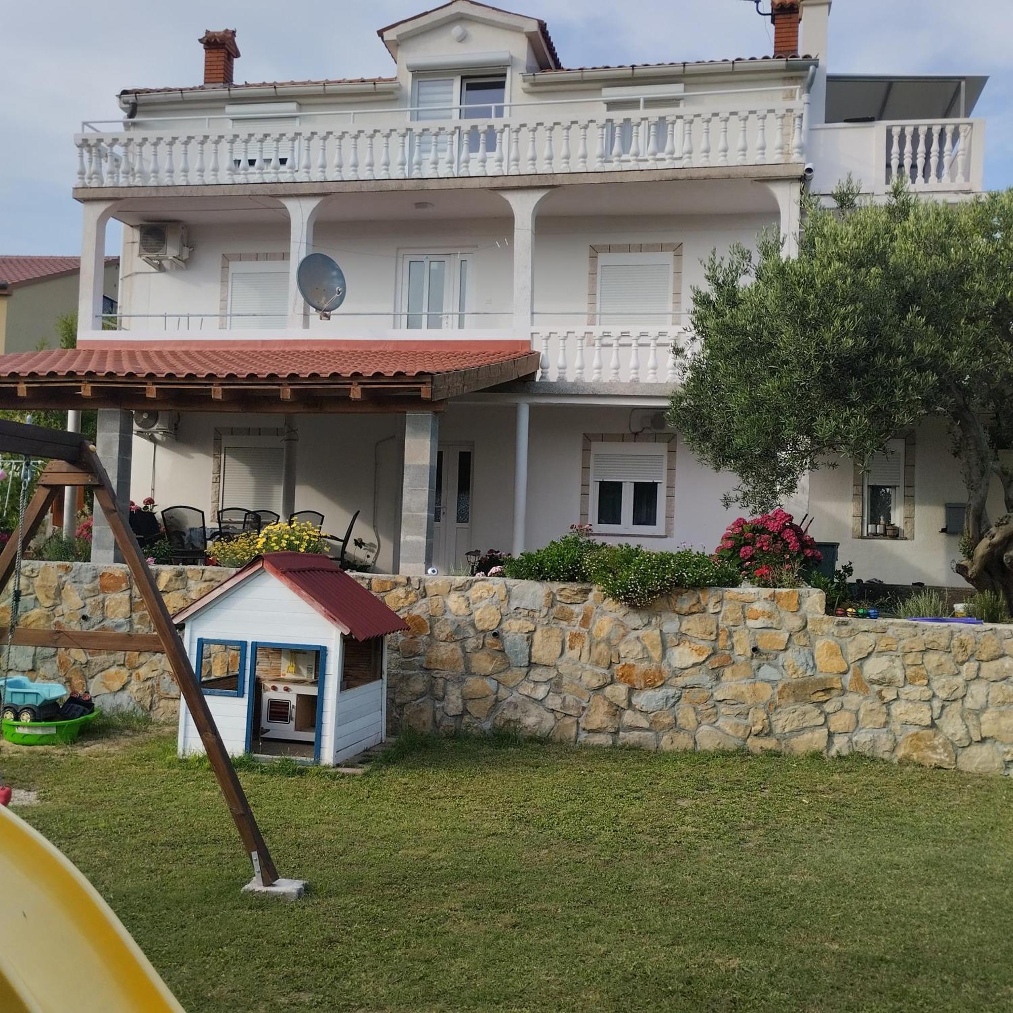Apartmani Gero لوبار المظهر الخارجي الصورة